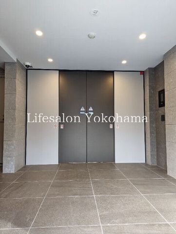 �y���̑��ݔ��z�@