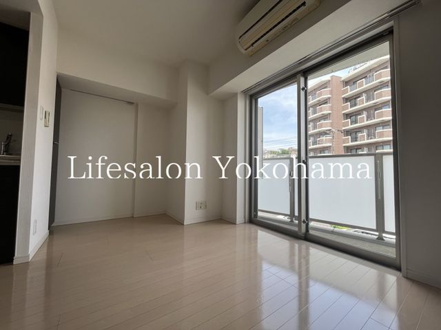 �y���ԁE���r���O�z�@