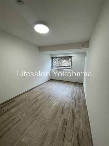 �y���ԁE���r���O�z�@