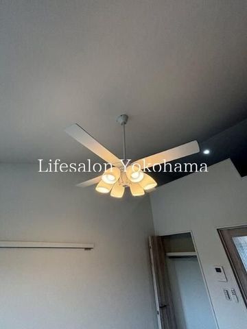 �y���̑��ݔ��z�@