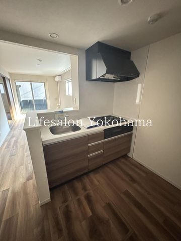 �y�L�b�`���z�@