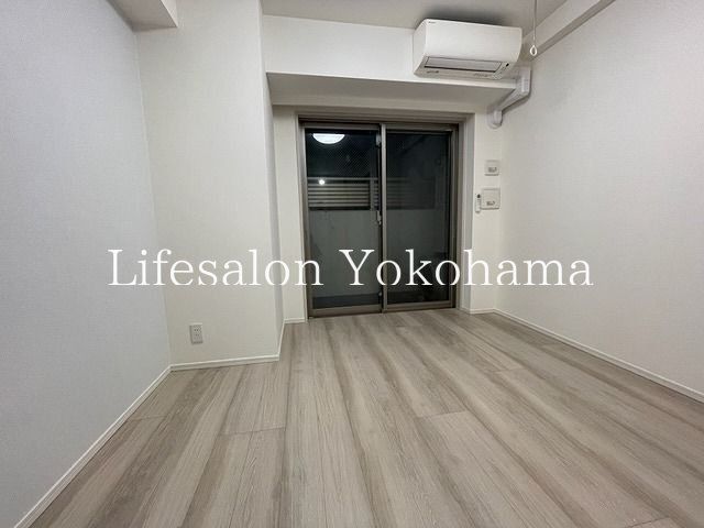 �y���ԁE���r���O�z�@