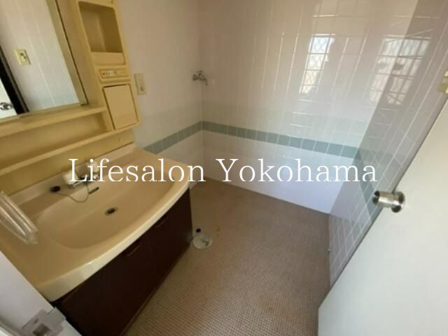 �y���ʏ��z�@