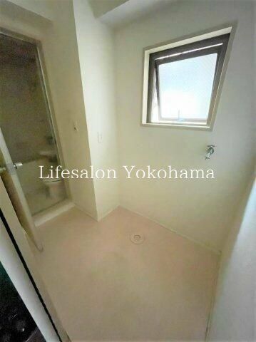 �y���̑��ݔ��z�@