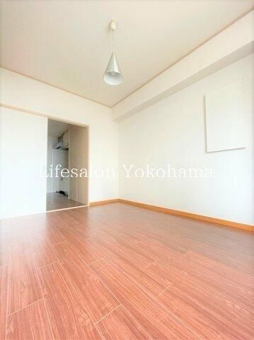 �y���̑������E�X�y�[�X�z�@