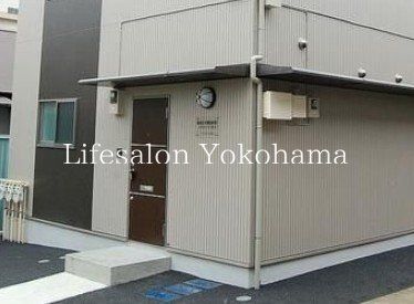 �y�G���g�����X�z�@