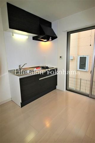 �y�L�b�`���z�@