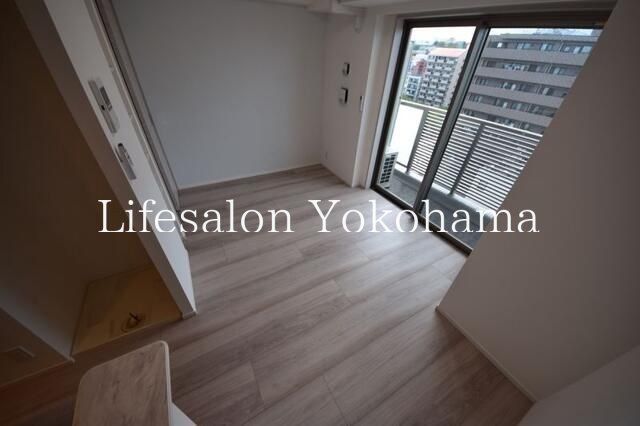 �y���ԁE���r���O�z�@