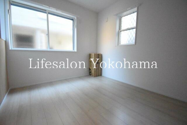 �y���ԁE���r���O�z�@