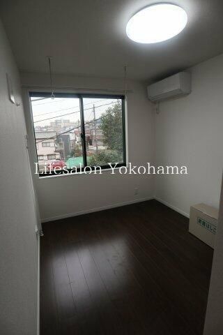 �y���ԁE���r���O�z�@