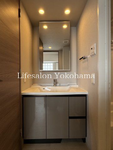 �y���ʏ��z�@