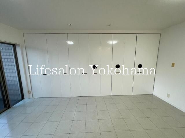 �y���ԁE���r���O�z�@