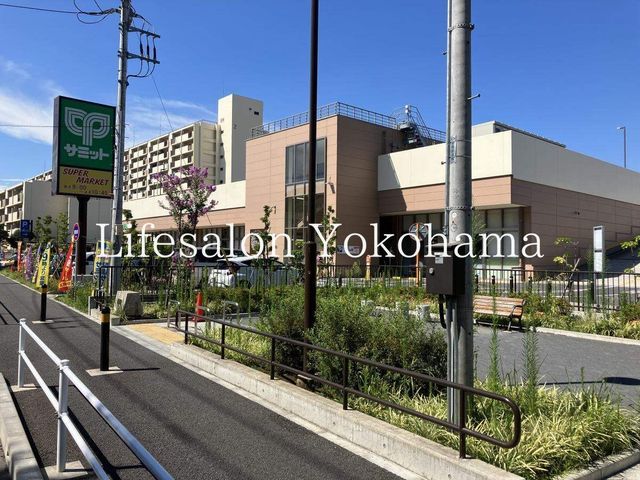 �y���Ӂz�@�T�~�b�g�X�g�A�㐯��X �k��9���B 720m