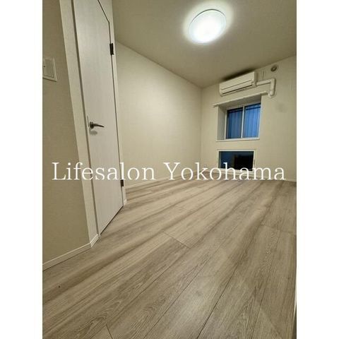 �y���̑��ݔ��z�@