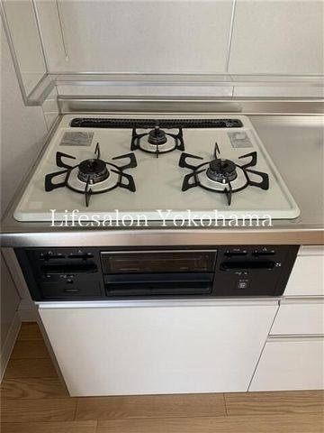 �y���̑��ݔ��z�@