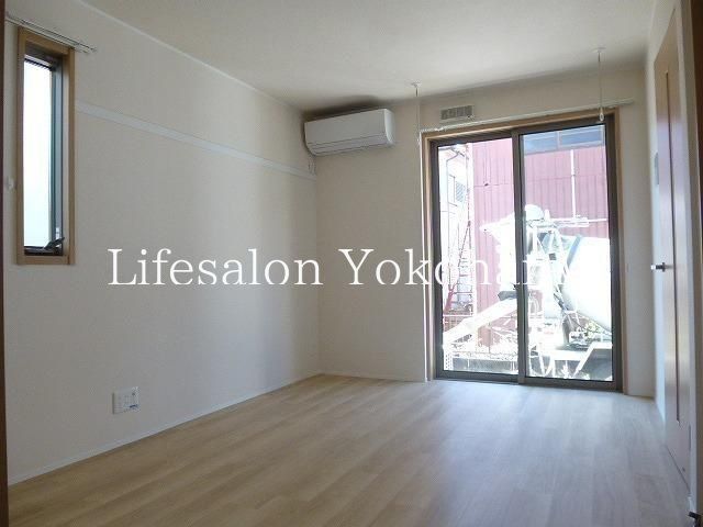 �y���ԁE���r���O�z�@