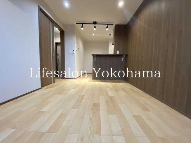 �y���ԁE���r���O�z�@���r���O/����