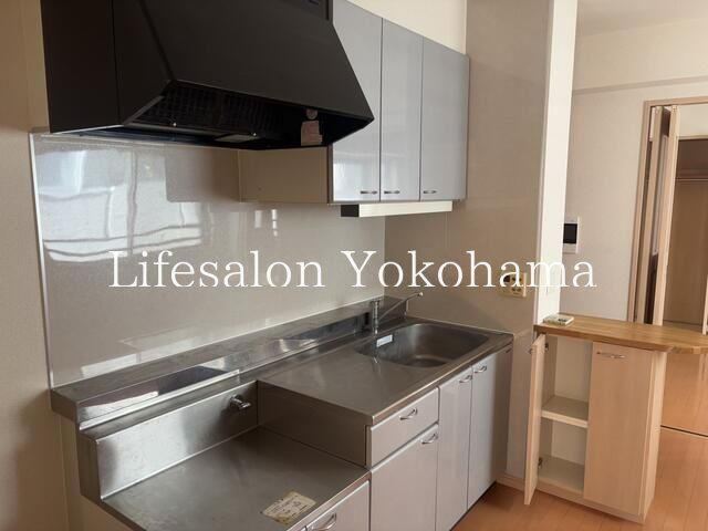 �y�L�b�`���z�@