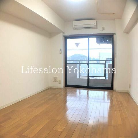 �y���ԁE���r���O�z�@