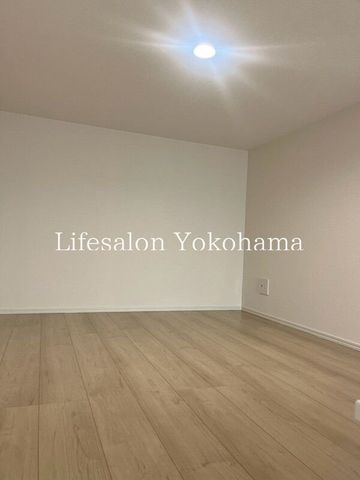 �y���ԁE���r���O�z�@
