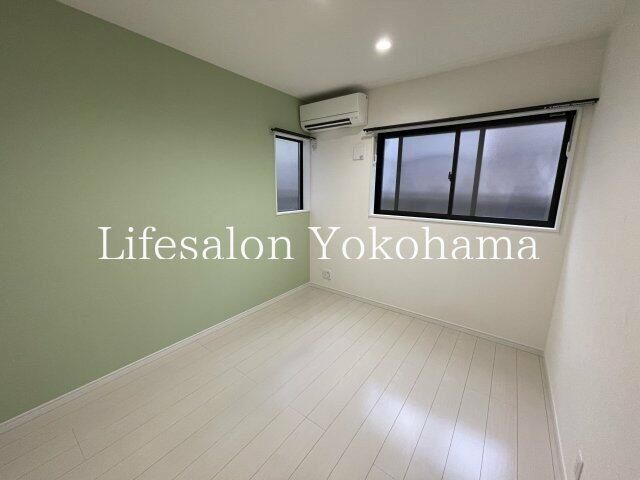 �y���ԁE���r���O�z�@