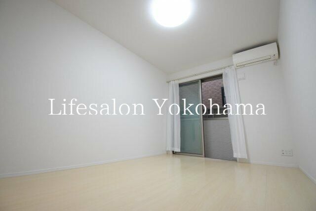 �y���ԁE���r���O�z�@