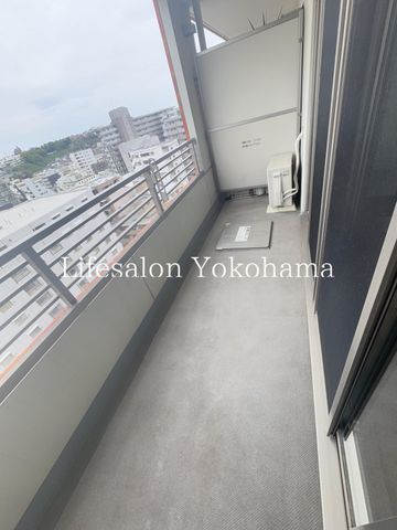 yoRj[z@