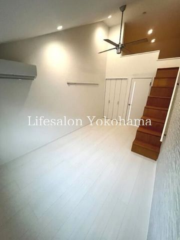 �y���̑������E�X�y�[�X�z�@