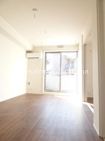 �y���ԁE���r���O�z�@