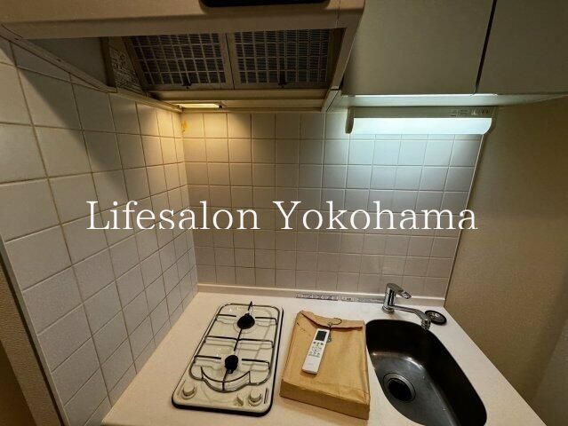 �y�L�b�`���z�@