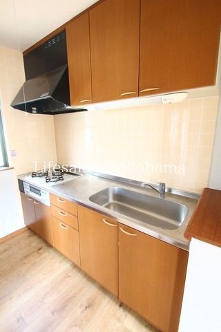 �y�L�b�`���z�@