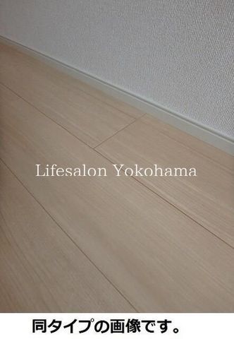 �y���ԁE���r���O�z�@