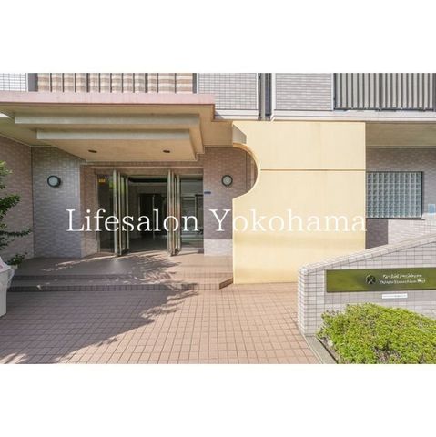 �y�G���g�����X�z�@