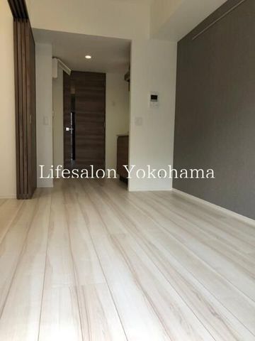 �y���ԁE���r���O�z�@
