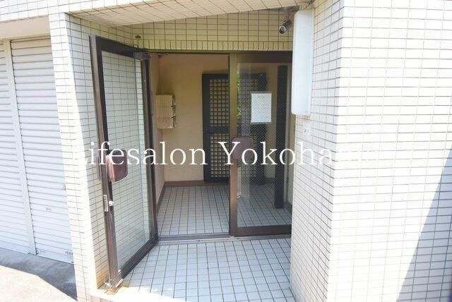 �y�G���g�����X�z�@