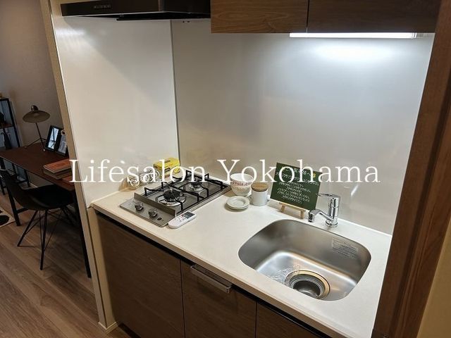 �y�L�b�`���z�@