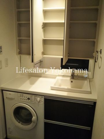 �y���ʏ��z�@