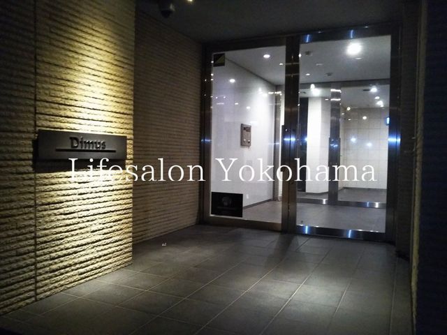 �y���̑��ݔ��z�@