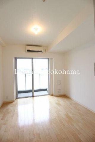 �y���ԁE���r���O�z�@