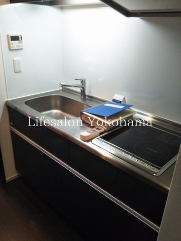 �y�L�b�`���z�@