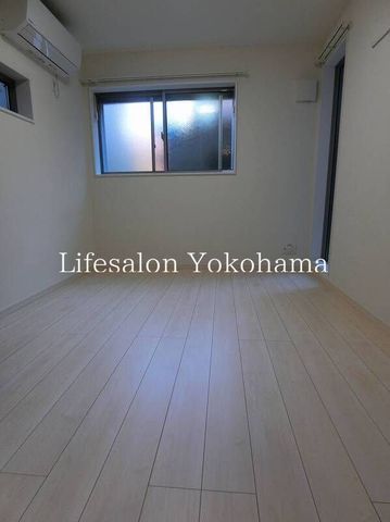 �y���ԁE���r���O�z�@