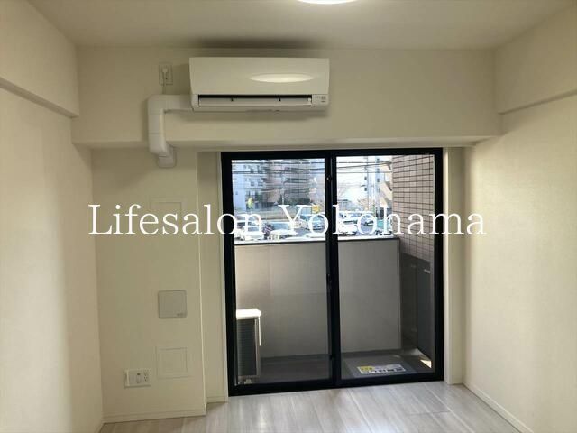 �y���ԁE���r���O�z�@