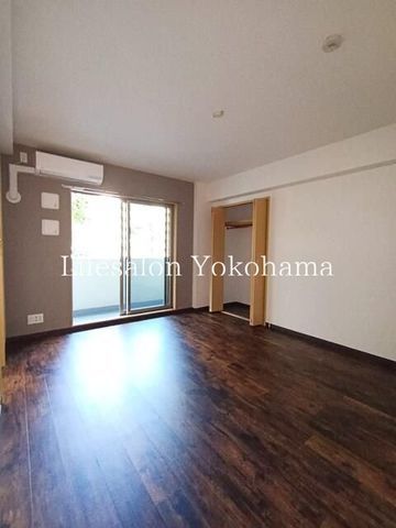 �y���ԁE���r���O�z�@