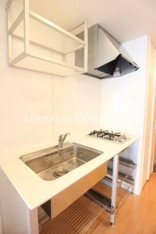 yLb`z@
