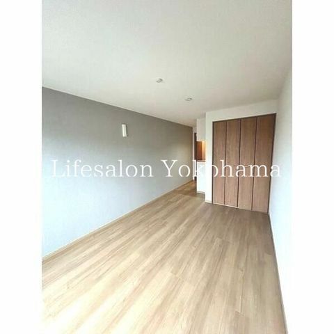 �y���̑������E�X�y�[�X�z�@