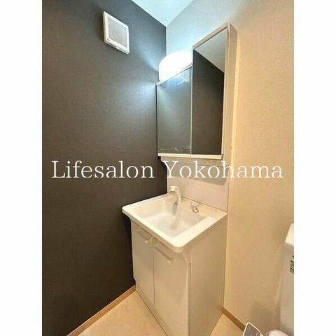 �y���ʏ��z�@