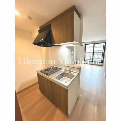 �y�L�b�`���z�@