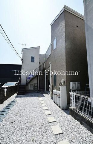 �y�G���g�����X�z�@