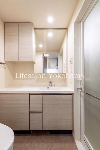 �y���ʏ��z�@