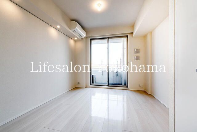 �y���ԁE���r���O�z�@